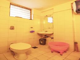 OYO 15758 Elegant 1 BHK Calangute