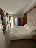 Ilio Boutique Hotel