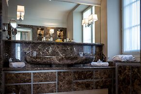 Villa Lanzirotti Luxury Property