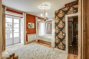 LUXa Charmhouse Hotel