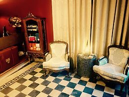 LUXa Charmhouse Hotel