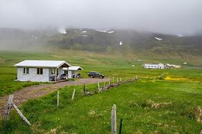 Urðartindur Guesthouse