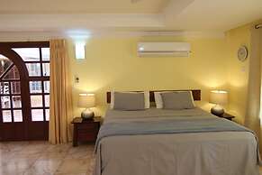 Beach White Villa Aruba