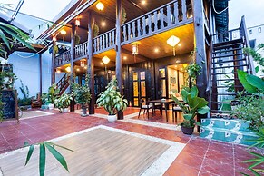 An Bang Stilt House