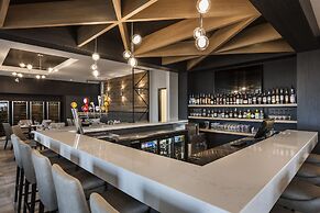 Imperia Hotel & Suites Boucherville