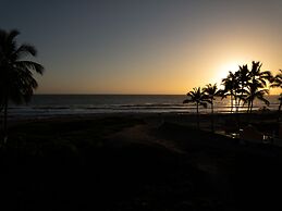 Oceanfront New Condo on the Beach