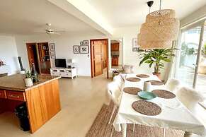 Oceanfront New Condo on the Beach