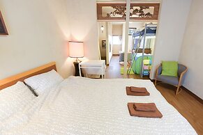 Yoyogi House