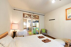 Yoyogi House