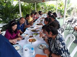 Baan Klangsuan Bang Korbua
