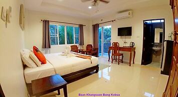 Baan Klangsuan Bang Korbua