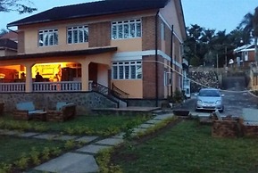The Hub Hotel