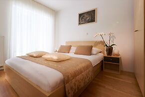 Postojna Cave Rooms & Apartments Proteus