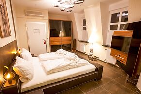 Aragon-Hotel-Garni