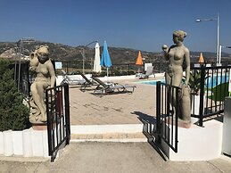 Peyia Pearl