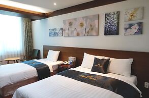 Prince Hotel