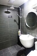 Prince Hotel