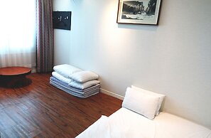 Prince Hotel