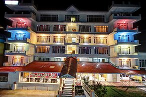 Hotel Monarch Residency