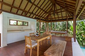 Villa Rusa Biru
