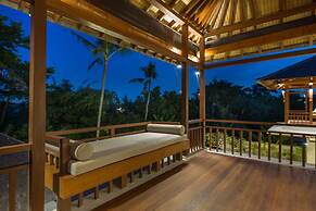 Villa Rusa Biru