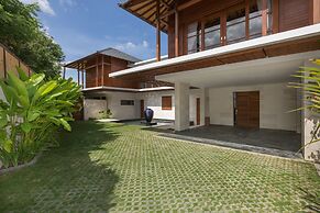 Villa Rusa Biru