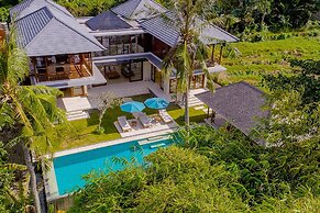 Villa Rusa Biru