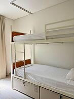 Top City Hostel & Suites