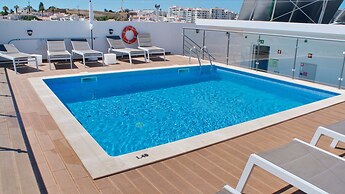 Top City Hostel & Suites