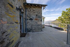 Taymouth Marina - Port Bane