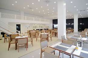 La Mai Hotel