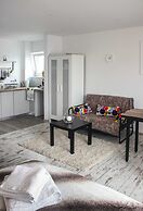 Sunny City Center Apartment