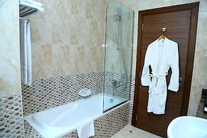 Tulip Al Barsha Hotel Apartment