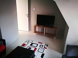 Elit Suit Apart 2