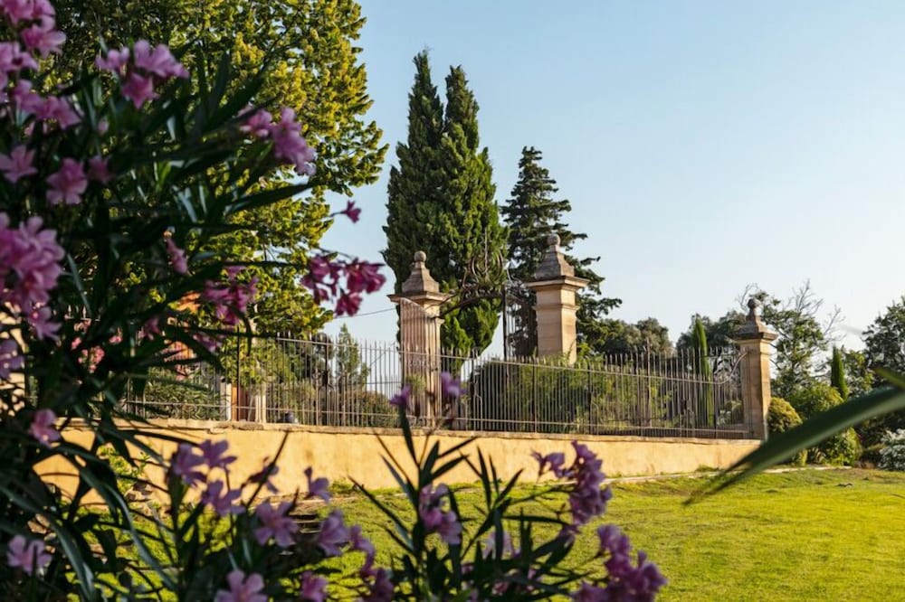 Le Chateau des Cinq Cantons
