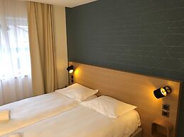 Oskar Hotel