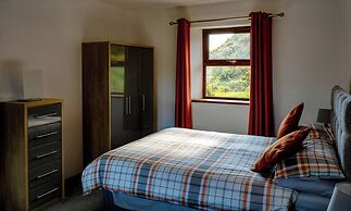 Makem's Self Catering Cottage