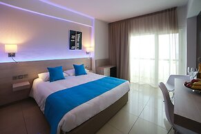 Les Palmiers Luxury Suites