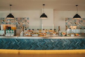 Oceano Palace Beach Resort