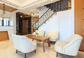 Urban Oasis Inn