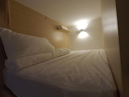 Signel Hostel