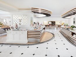 Takarazuka Hotel