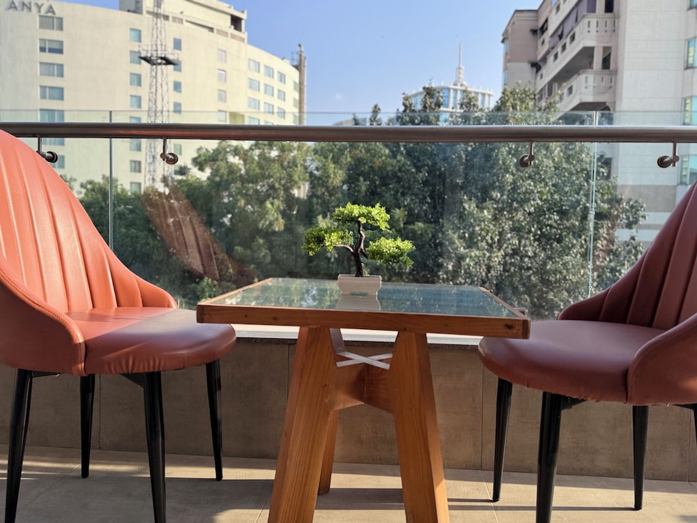 Hotel Golf View Suites