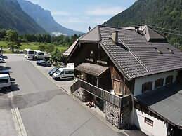 Pension Almhof Baumgarten