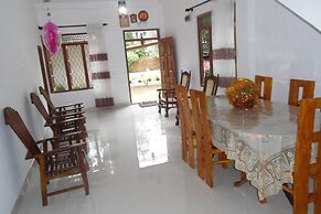 Mango House