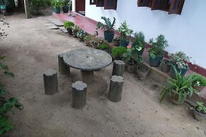 Mango House