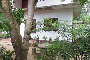 Mango House