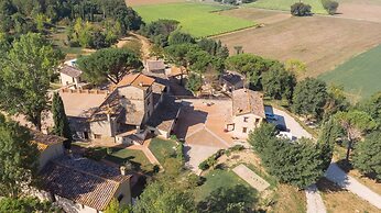 Borgo Pulciano Agriturismo