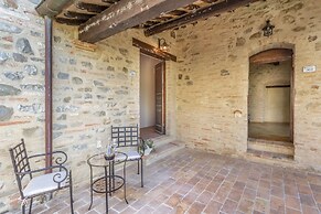 Borgo Pulciano Agriturismo
