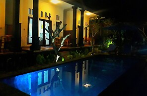 Toro Cottage
